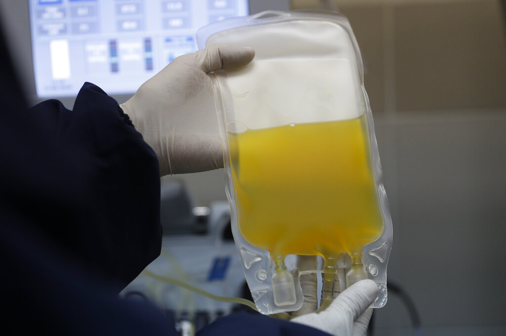 El plasma ha estado utilizándose para el tratamiento de pacientes de coronavirus. (AP)