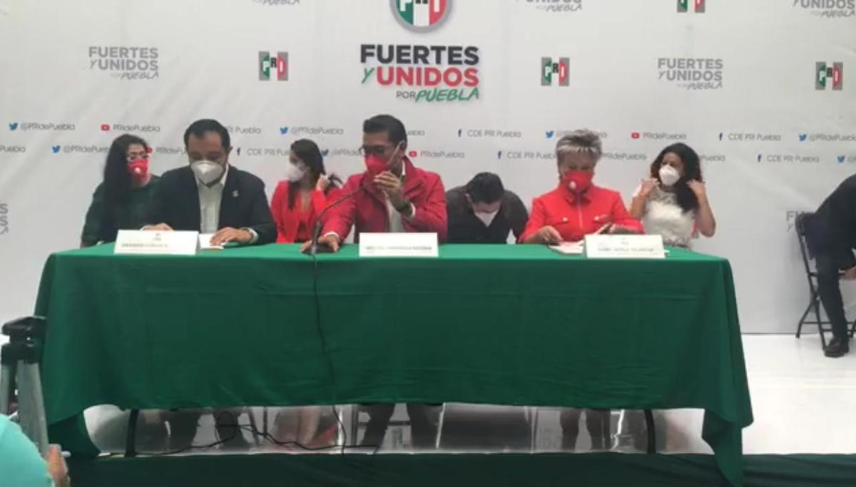 Dirigencia estatal del PRI en rueda de prensa on line. (Especial)