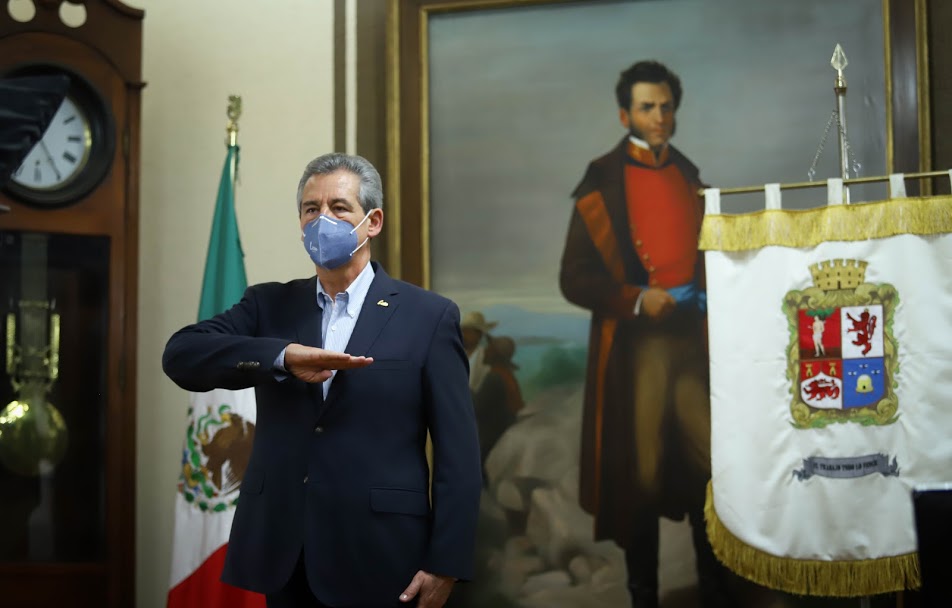 Héctor López Santillana, alcalde de León