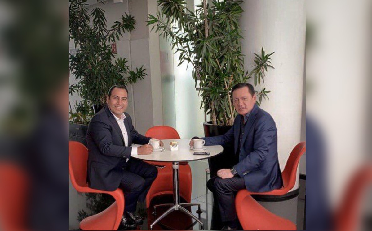 Con él hemos podido dialogar y lograr acuerdos en favor de la construcción de buenas leyes, aseguró Osorio Chong. (Especial)