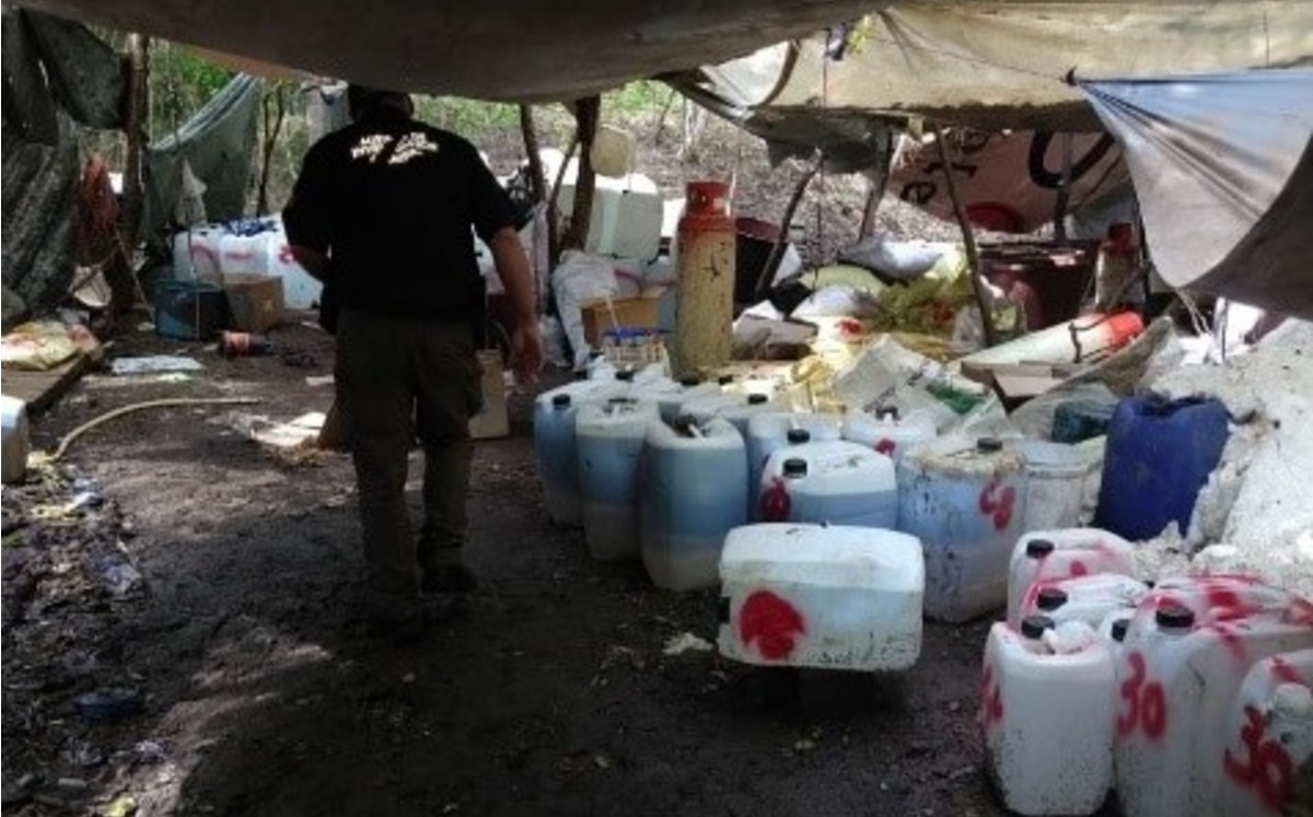 Sustancias halladas en el poblado Alcoyonqui, Sonora. (Especial)