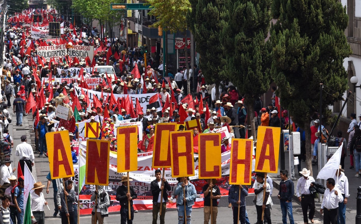 Antorcha Campesina marcha en Toluca. (Cuartoscuro)