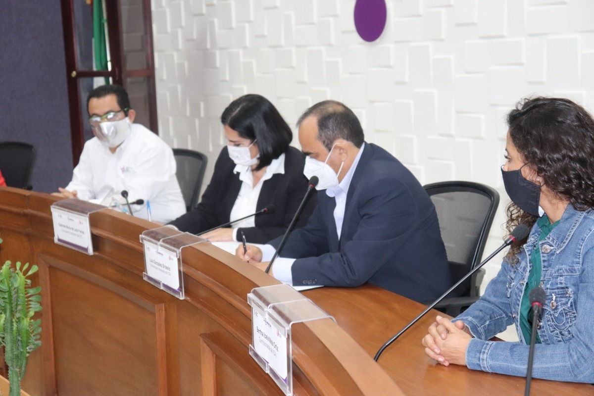 Este martes ambos organismos firmaron el convenio. (Especial)