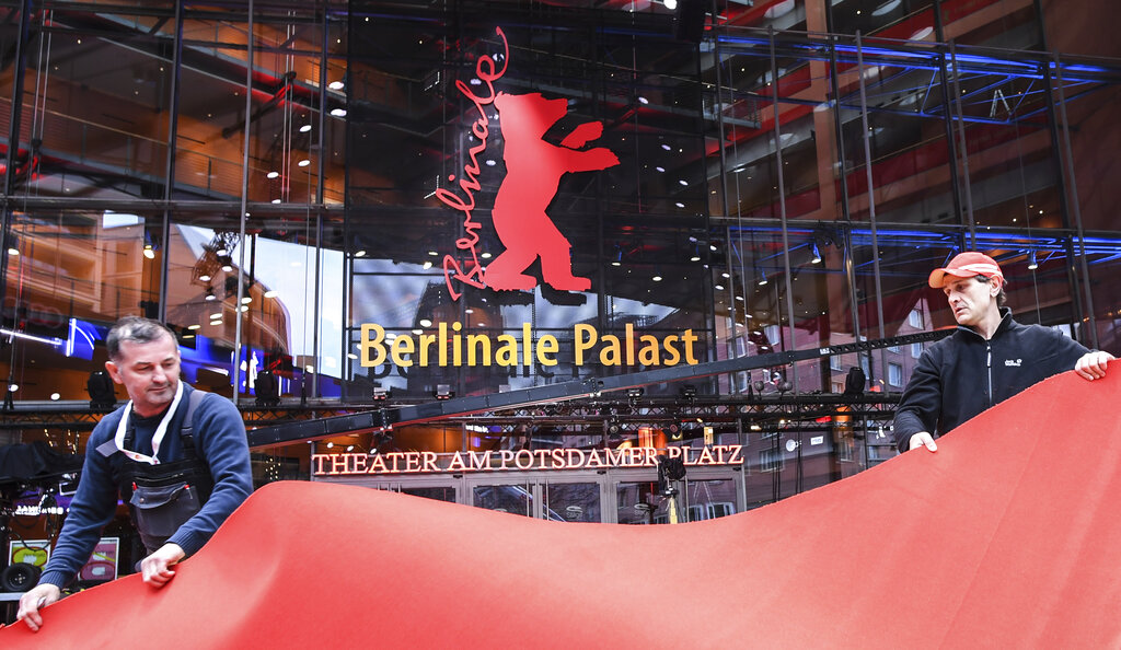 El Festival Internacional de Cine de Berlín dejará de premiar por separado las actuaciones de hombres y mujeres. (AP)