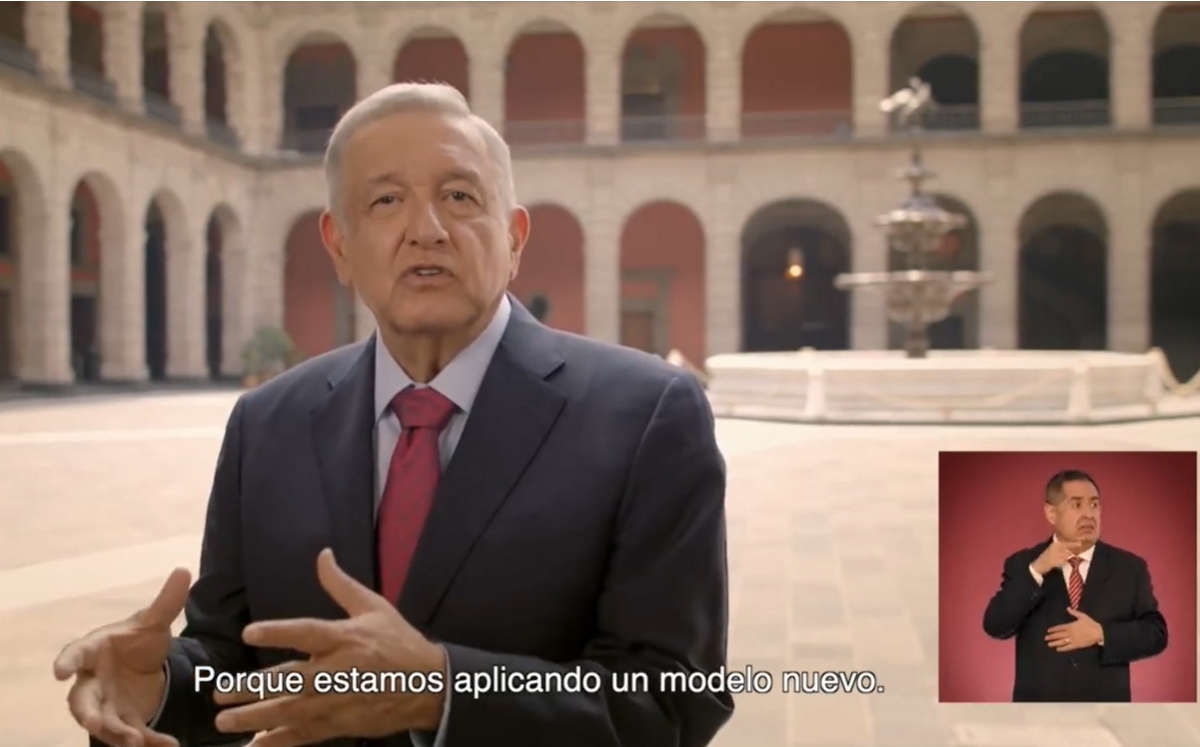 El presidente Andrés Manuel López Obrador presenta spot por segundo informe.
