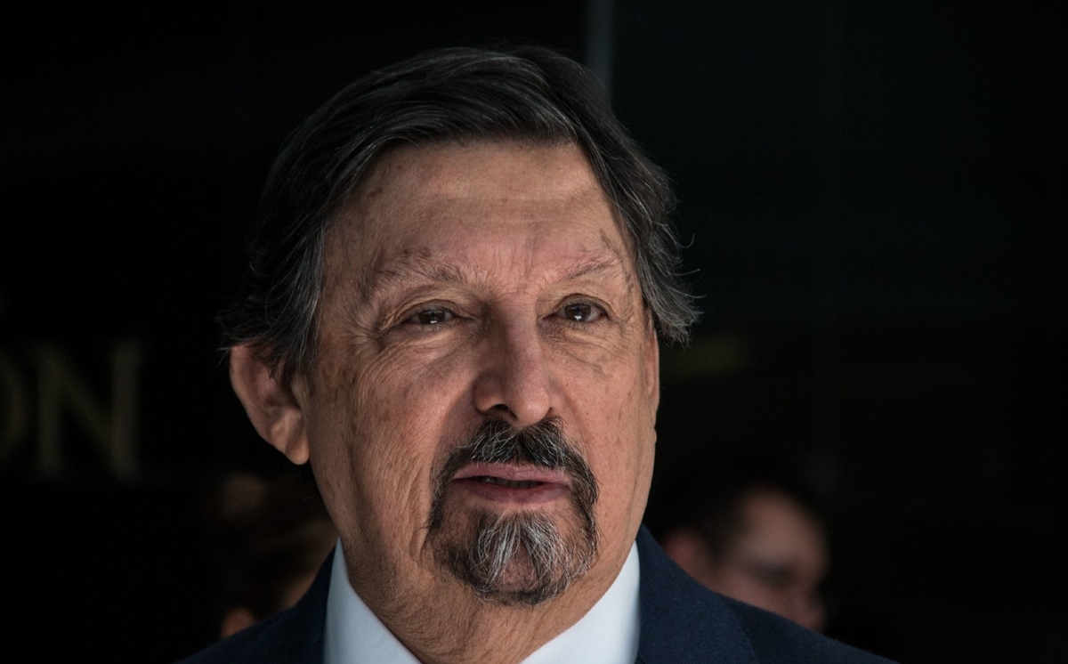 El senador Napoleón Gómez Urrutia, en conferencia de prensa en la Cámara de Senadores. (Cuartoscuro)