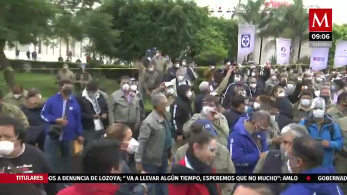Cooperativistas de Cruz Azul protestan en CdMx