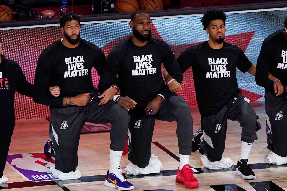 LeBron James explota nuevamente contra el racismo en EU  (Reuters)