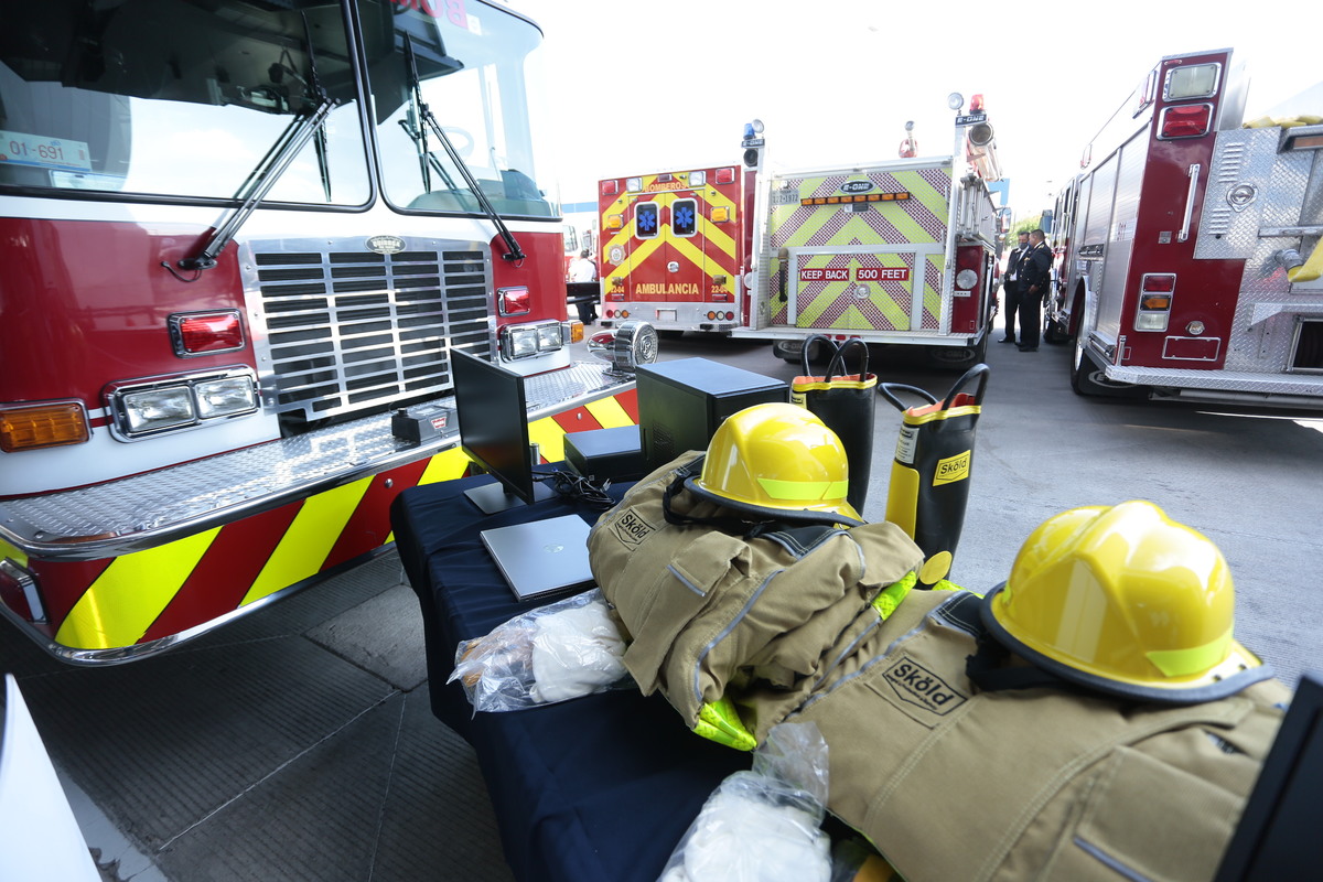 Apoyan a bomberos del estado de Guanajuato con equipamientos