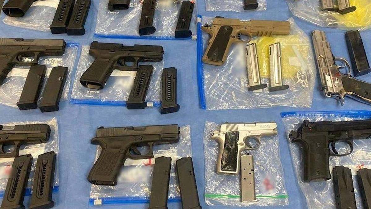 Guardia Nacional incauta arsenal en autobús foráneo de Reynosa