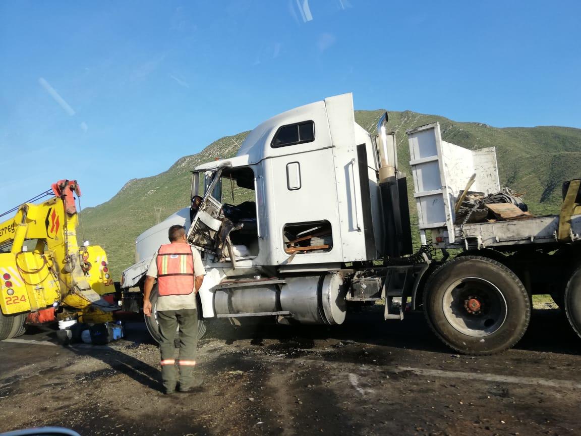 El accidente ocurrió sobre territorio del municipio de García. Foto: Agustín Martínez.