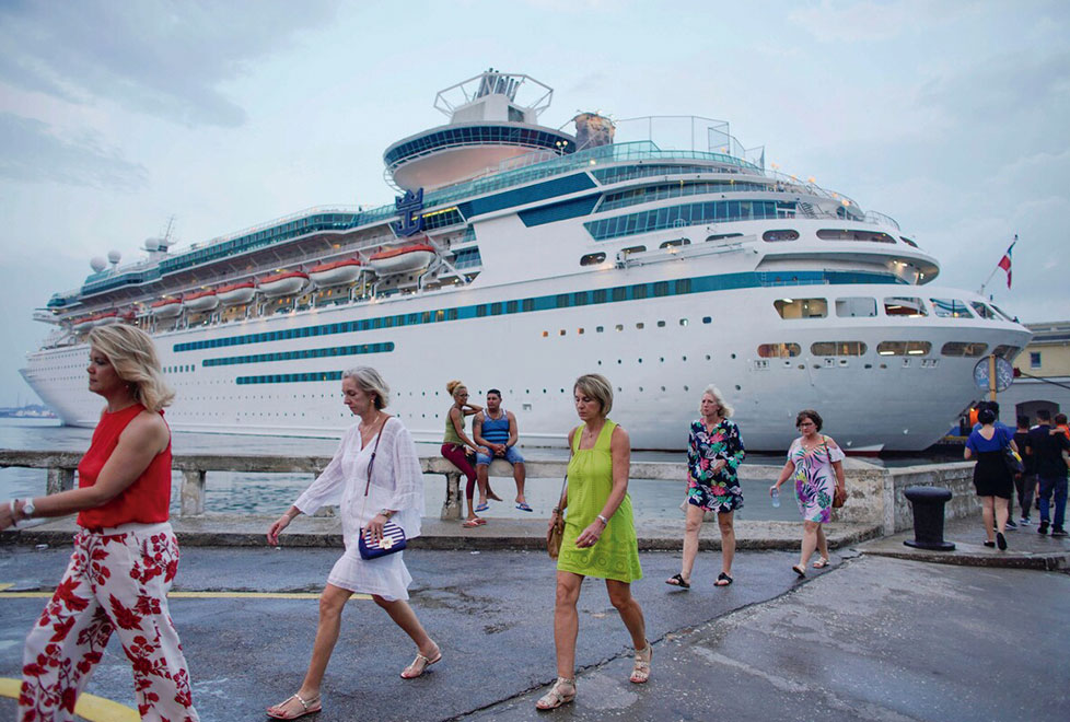 Carnival consume 650 mdd en gastos operativos.