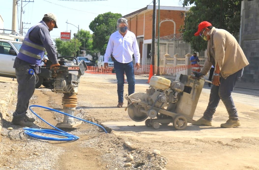 El presidente municipal, Xicoténcatl González Uresti, supervisó la obra. (Cortesía)