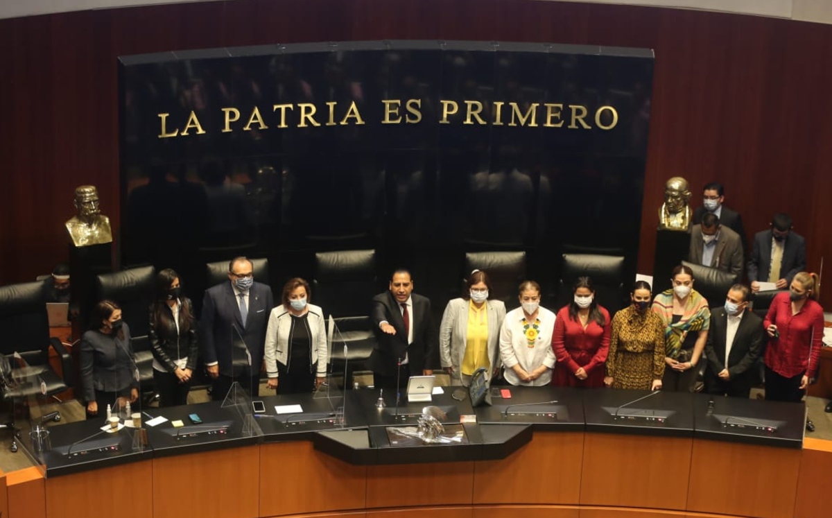 Eduardo Ramírez rinde protesta como presidente de la Mesa Directiva del Senado. (Javier Ríos)