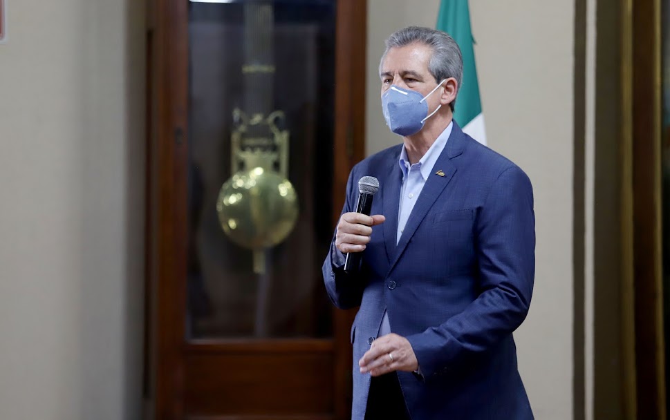 Héctor López Santillana, alcalde de León