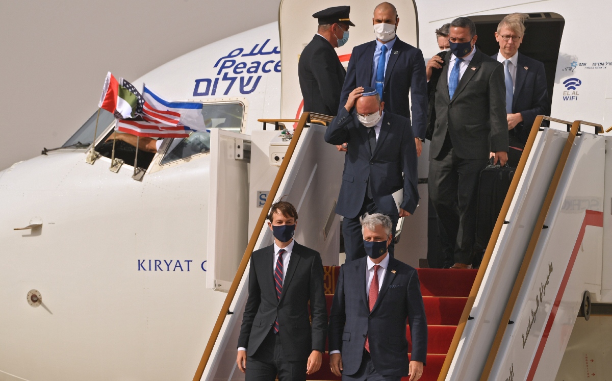 Primer vuelo comercial entre Israel y Emiratos Árabes Unidos. (AFP)