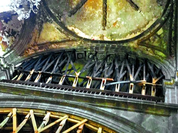 Desde ayer empezaron los trabajos de intervención en el templo dañado por los incendios. INAH