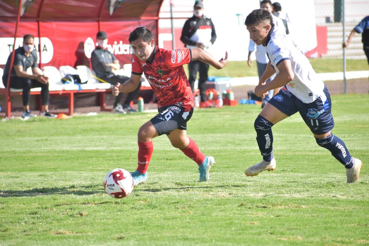 Los Coyotes de Tlaxcala empataron 1 por 1 con los Toros del Celaya. (Especial)