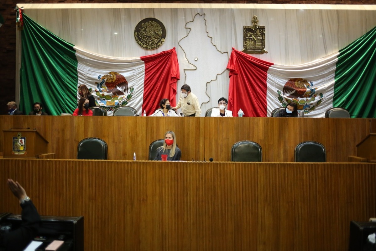 Difieren diputados de Nuevo León en sanción a servidores públicos por broncofirmas. Foto: Especial.