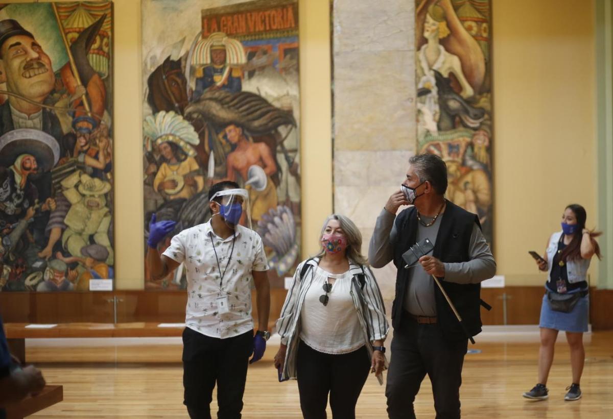 Inaugurado en 1934, fue el primer museo de arte en México dedicado a exhibir objetos artísticos.