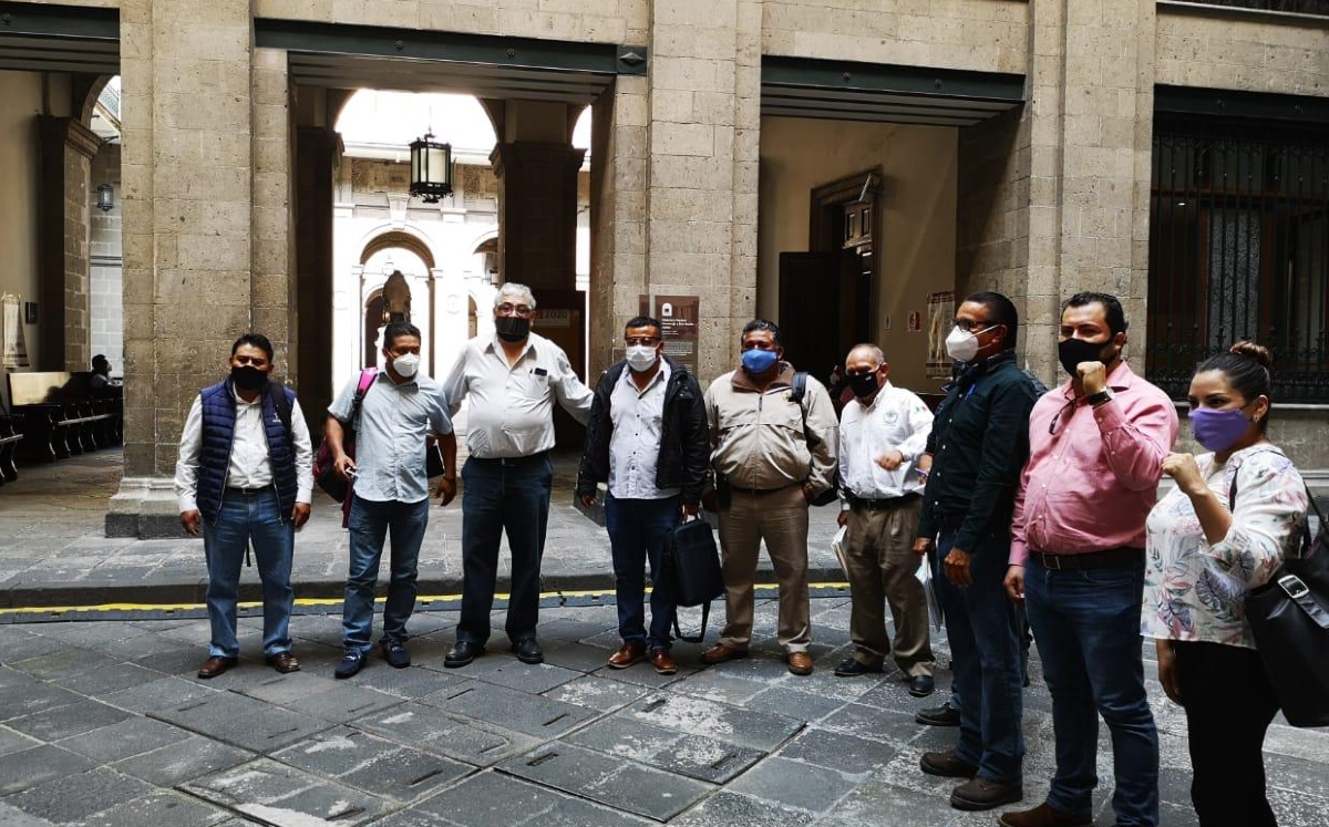 Integrantes de la CNTE acudieron a Palacio Nacional para solicitar más presupuesto. (Especial)