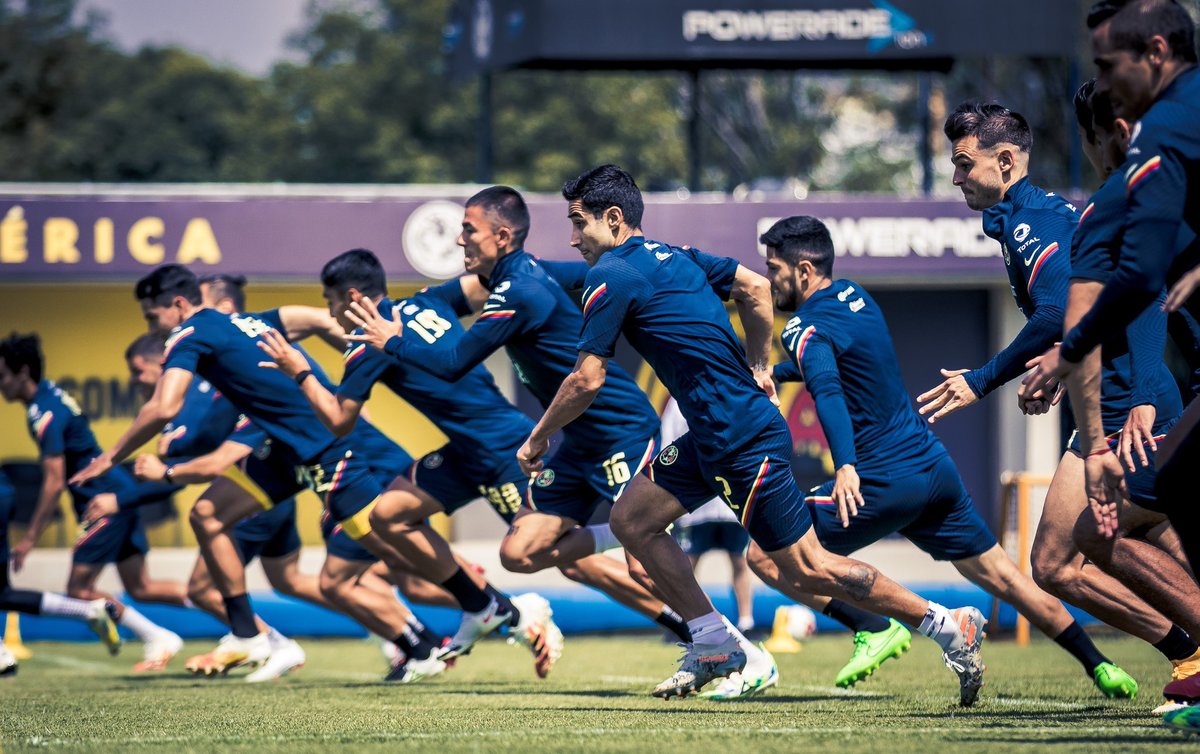 Jugadores del América en un entrenamiento en las instalaciones de Coapa (Club América)