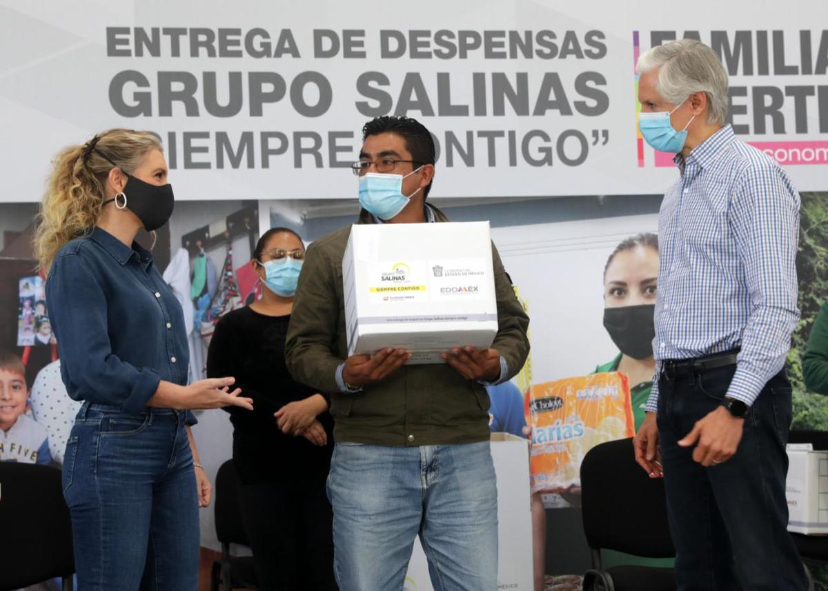 Del Mazo subrayó que 5 mil familias de escasos recursos recibieron esta despensa.
