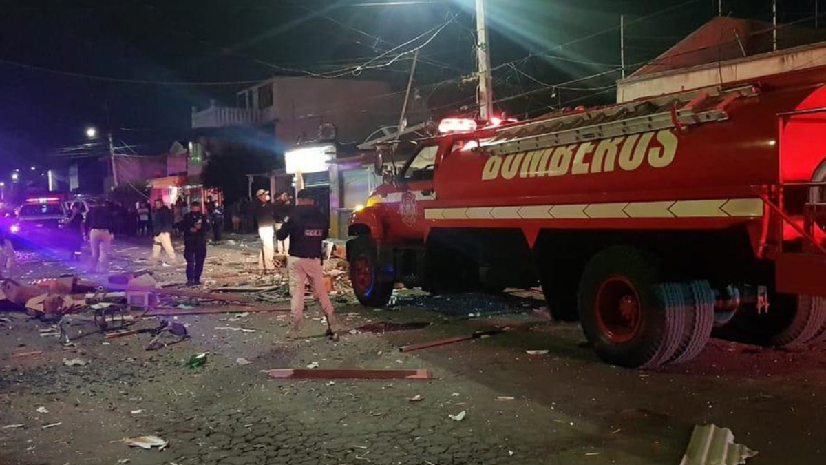 En Coacalco, explosión de gas en taller mecánico deja daños a viviendas