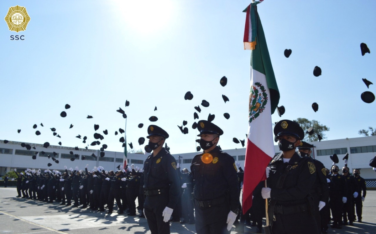 Los nuevos policías cursaron un total de 34 materias./ Cortesía