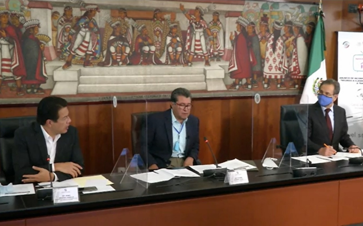 Los representantes del Senado, la Cámara de Diputados y la SEP durante la reunión. (Especial)