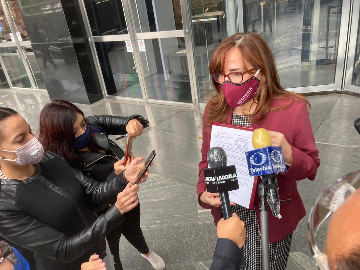 La ex secretaria general de Morena informó que acudió a la FGR (Especial)