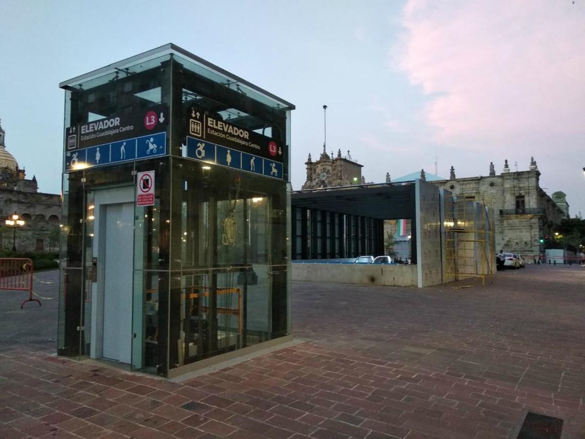 Estación de la L3 en calle Pedro Moreno casi esquina con avenida Alcalde. CORTESÍA