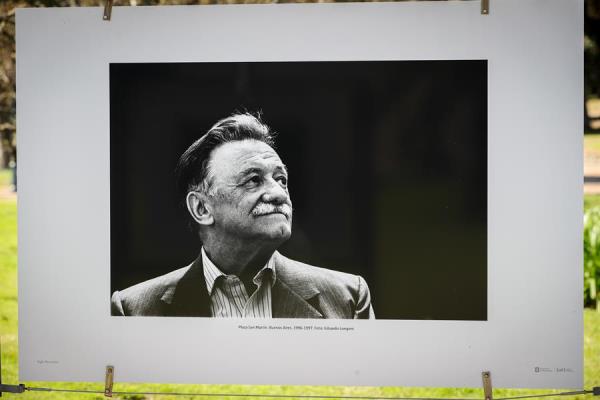 Revelan fotografías inéditas de Mario Benedetti (EFE).