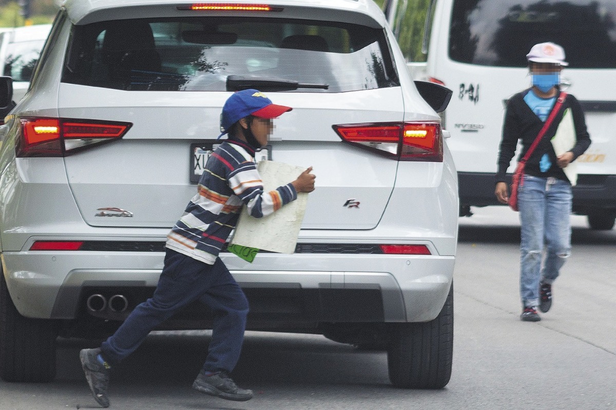 En México, 3.2 millones de niños y adolescentes trabajaban en actividades no permitidas y no remuneradas. (Andrés Lobato)