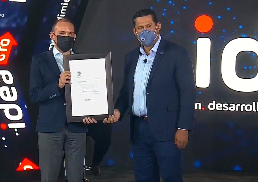 El Gobernador brindó la acreditación como titular de Ideas GTO., a Juan Antonio Reus Montaño