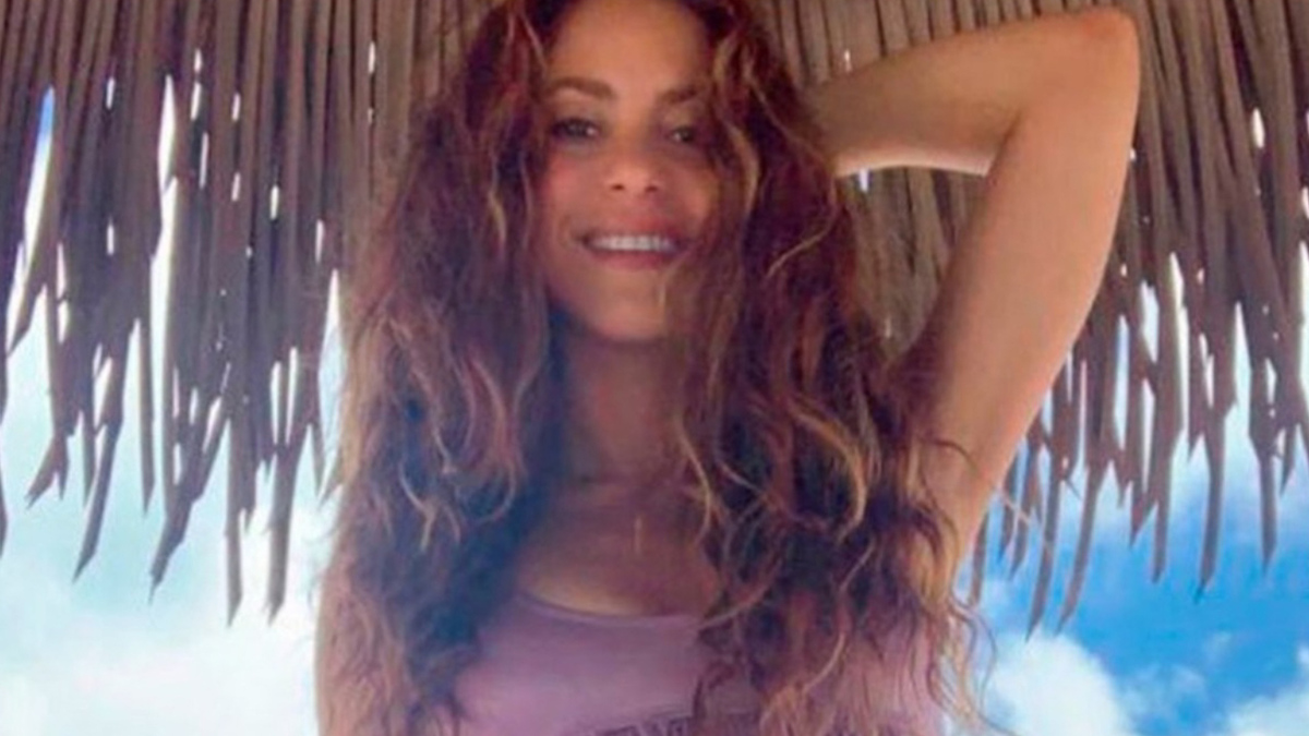 Shakira 'incendia' Instagram con atrevidas fotos en bikini