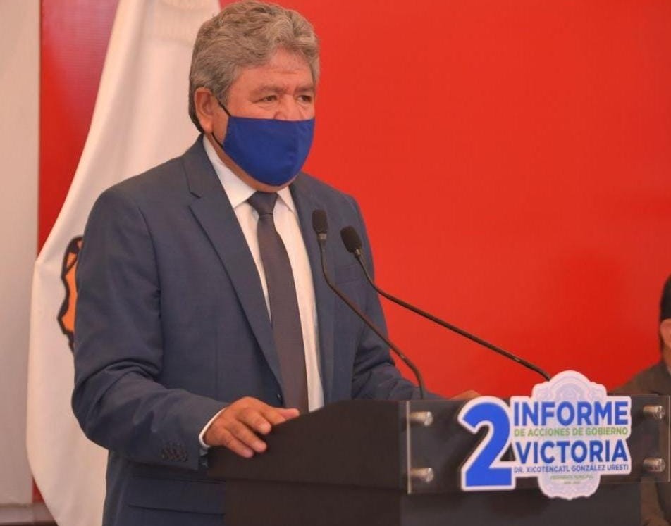 Xicoténcatl González rindió su segundo informe. (Cortesía)