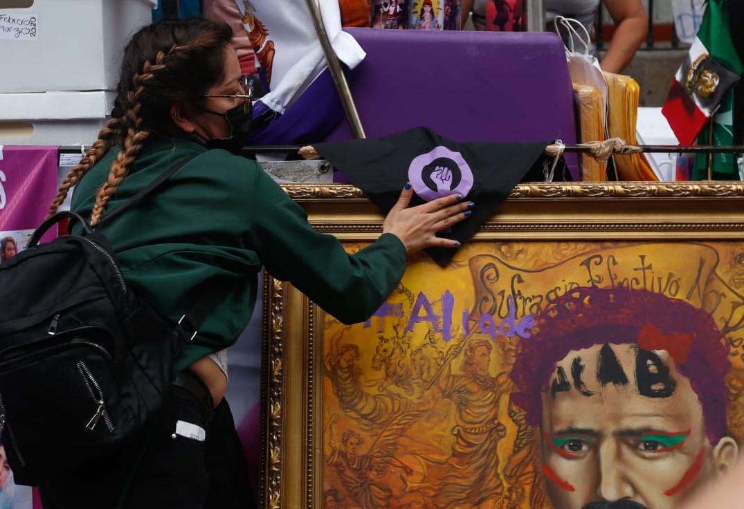 Las activistas descartaron liberar las instalaciones de la CNDH. | Araceli López