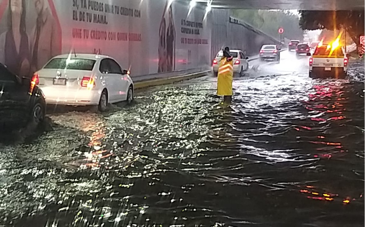 Circuito Interior y Reforma, de las más afectadas por la lluvia. (Jorge Becerril)