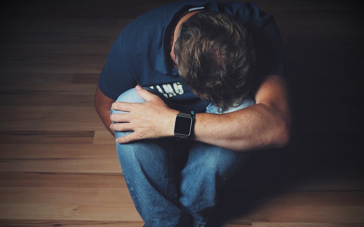 Según datos de la OMS, los hombres de entre 18 a 49 años son los más propensos a cometer suicidio (Pixabay).