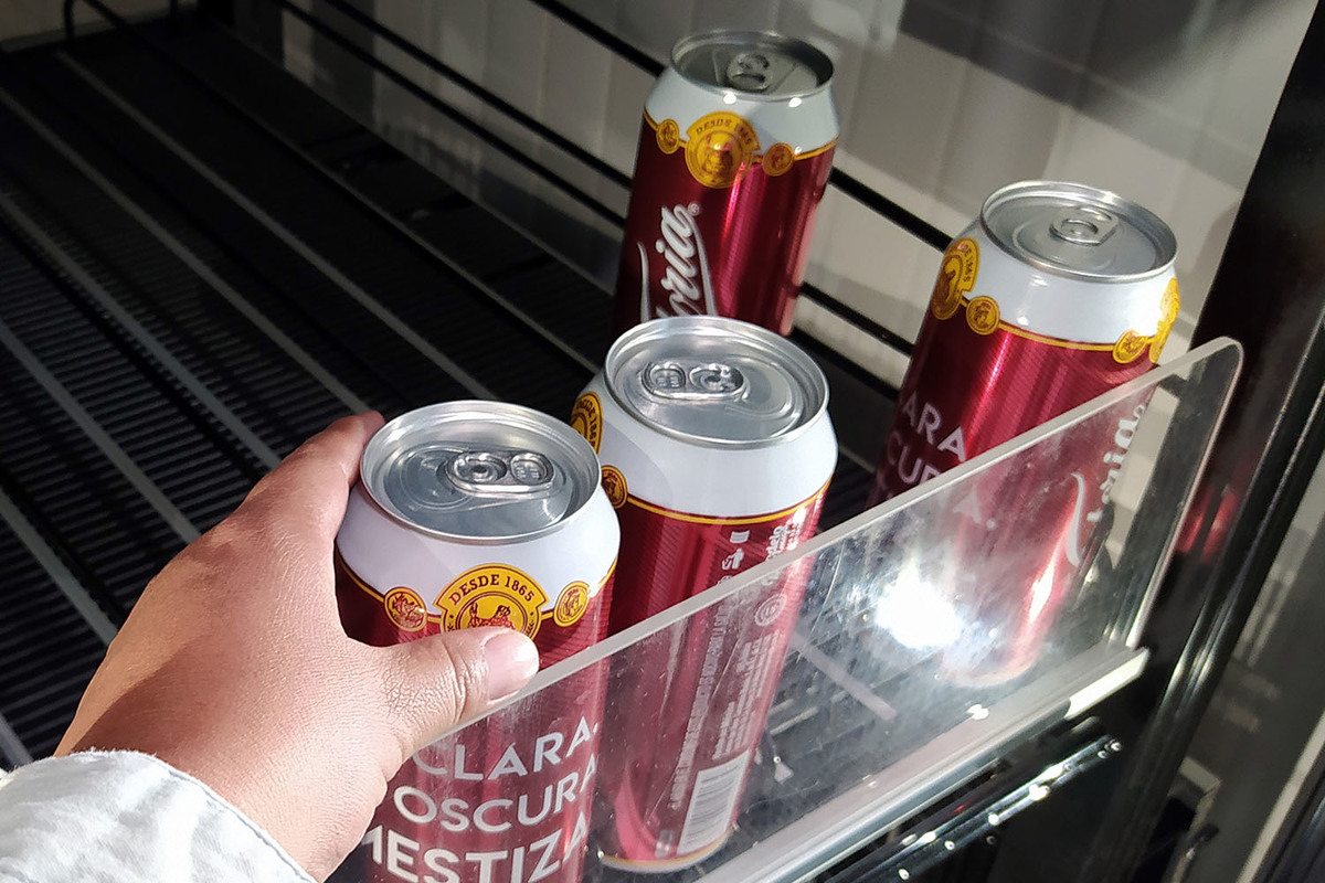 Alcohol, factor asociado al suicidio en los jóvenes. (Agencia Enfoque)