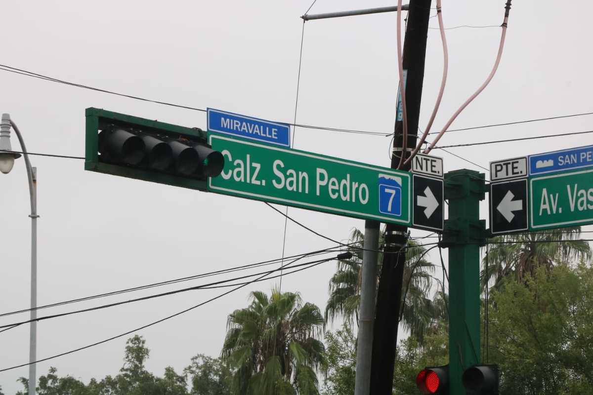 Firma San Pedro convenio para retirar cableado en Calzadas. Foto: Leonel Rocha