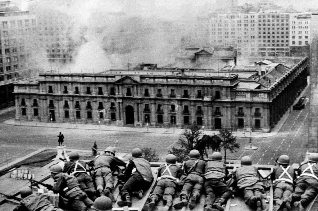 El golpe de Estado es celebrado por los simpatizantes de Pinochet; pero condenado por los partidos de izquierda en Chile. (AFP / Archivo)