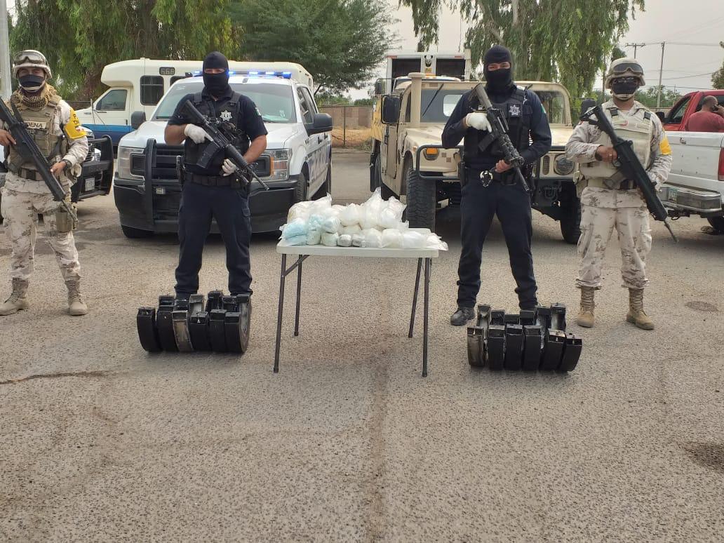 Las sustancias aseguradas son dos paquetes de heroína, seis paquetes de fentanilo y 16 paquetes de cristal. (Said Betanzoz)