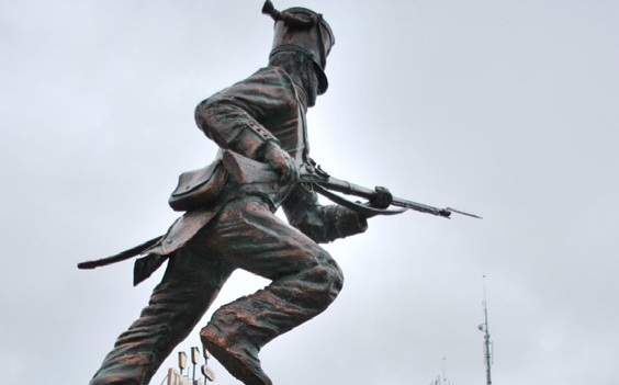 https://images.milenio.com/FTsWZkuGd-wVp5QKyPxh-3vOxqg=/958x596/uploads/media/2020/09/13/monumento-a-la-victoria-de_0_1_564_351.jpg