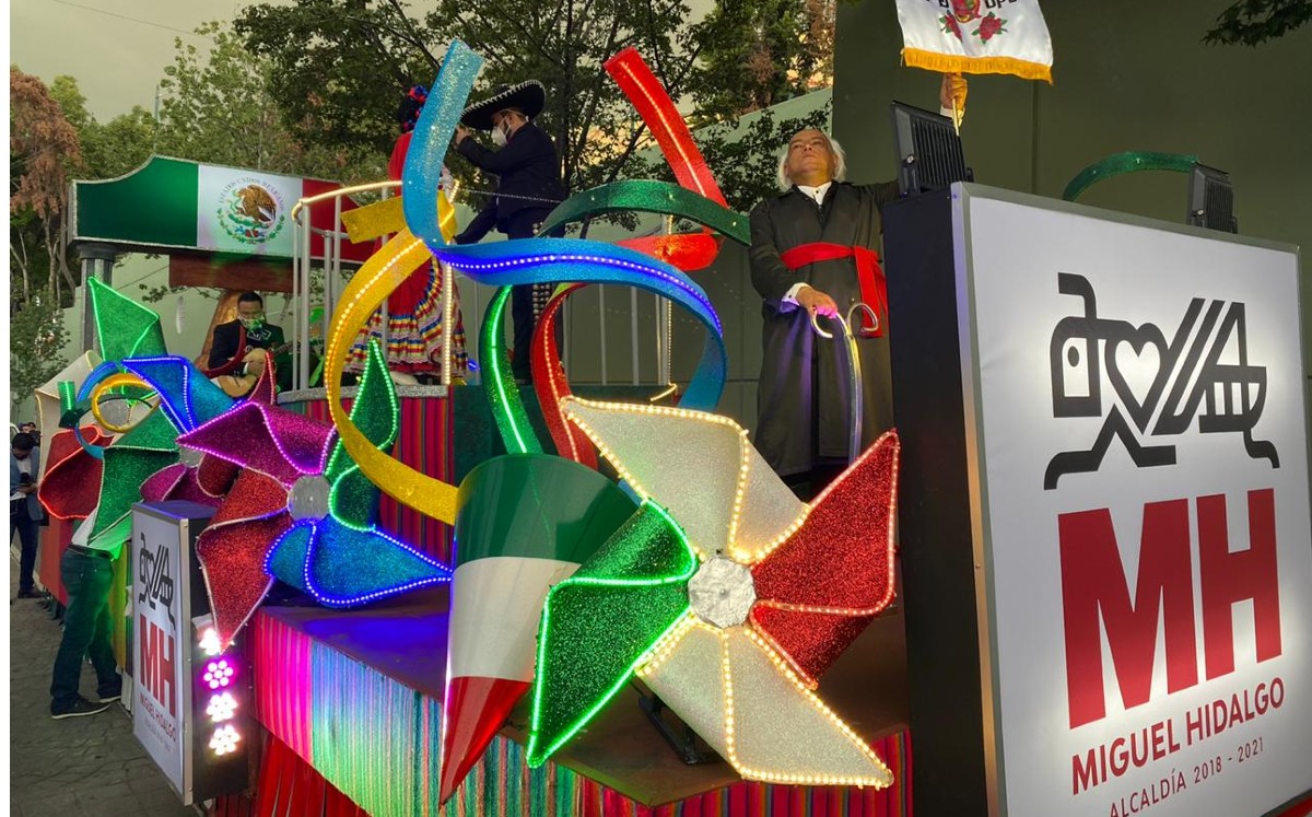 Carro alegórico en la alcaldía Miguel Hidalgo. (Especial)