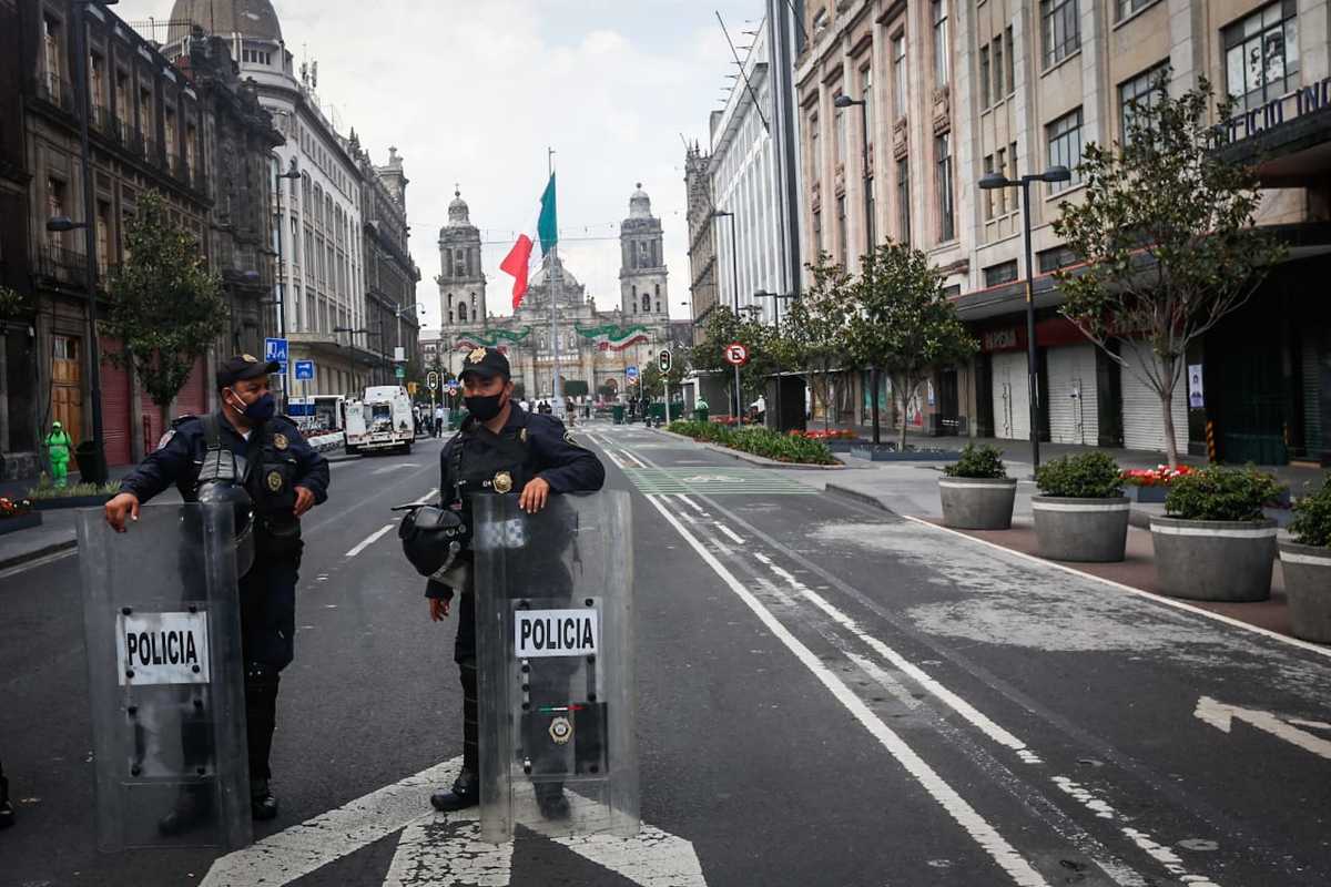 Elementos de la Secretaría de Seguridad Ciudadana resguardan el Centro Histórico