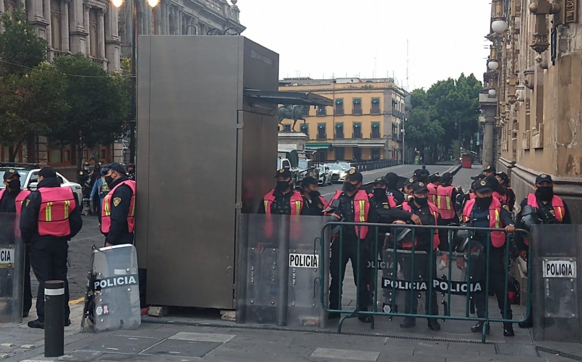 Elementos de la SSC fueron desplegados en el Centro Histórico de la CdMx. (César Velázquez)