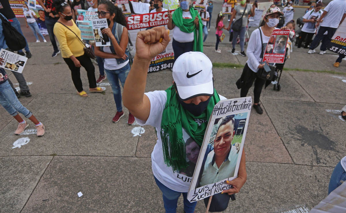 Protestan familiares de desaparecidos en Jalisco (Fernando Carranza)