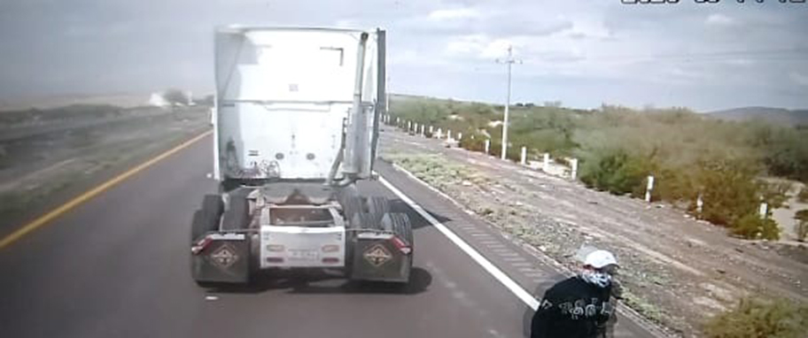 Roban tráiler con cigarros en Coahuila. (Especial)